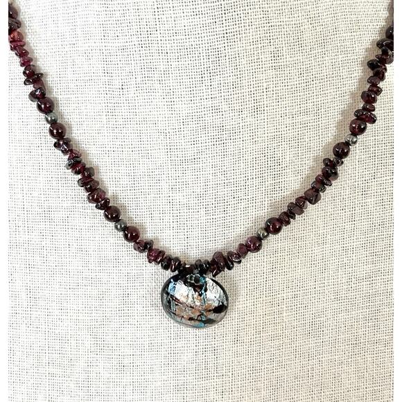 Artisan Necklace Translucent Natural Stone Chips Red Shades Dichroic Pendant Vtg - Picture 3 of 8